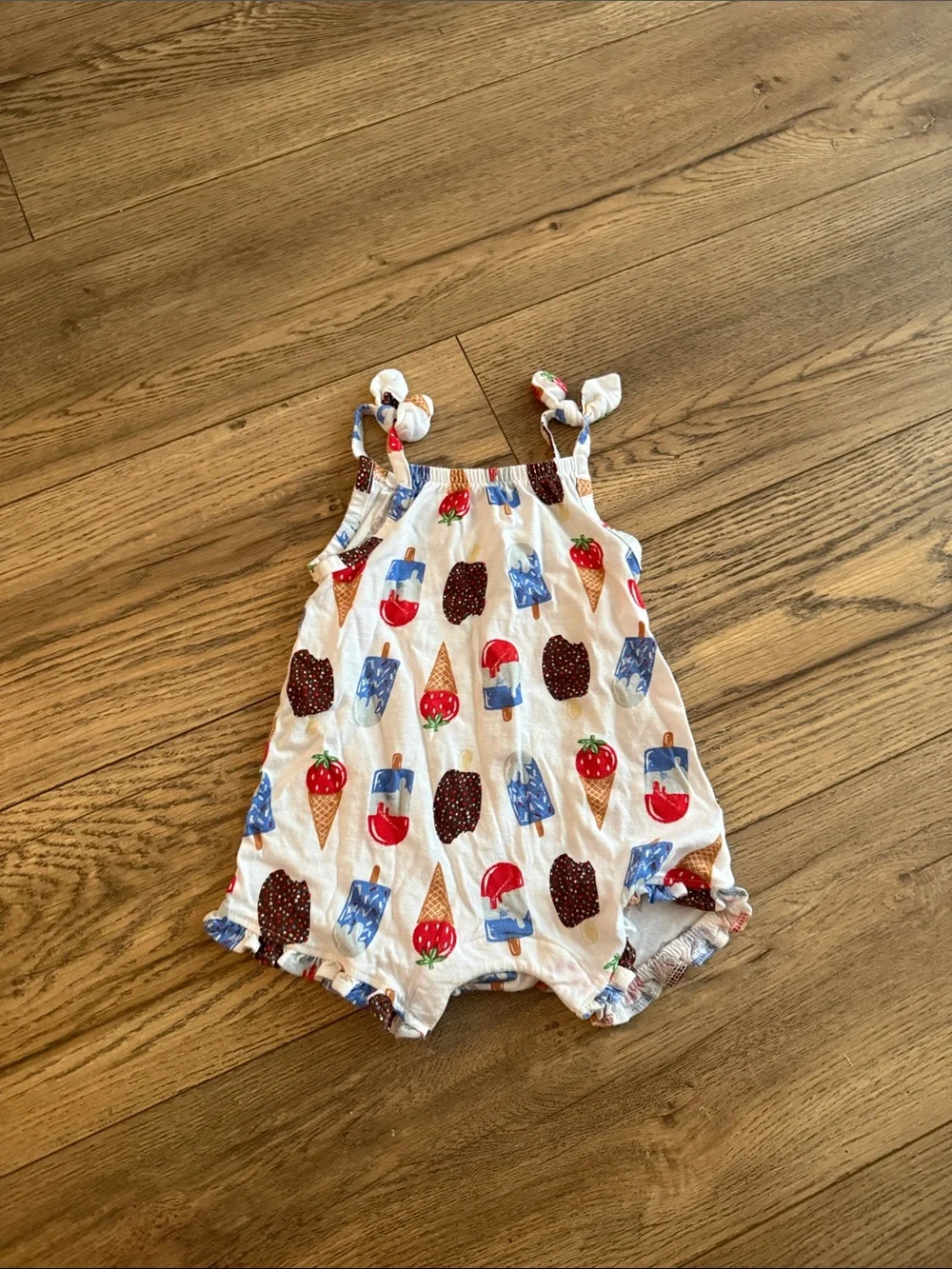 Old Navy Ice Cream Outfit
